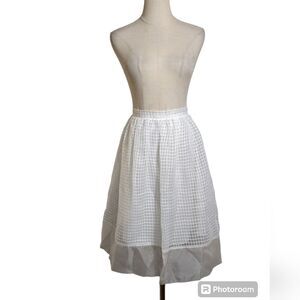 Elizabeth and James White Mesh  Tulle Skirt